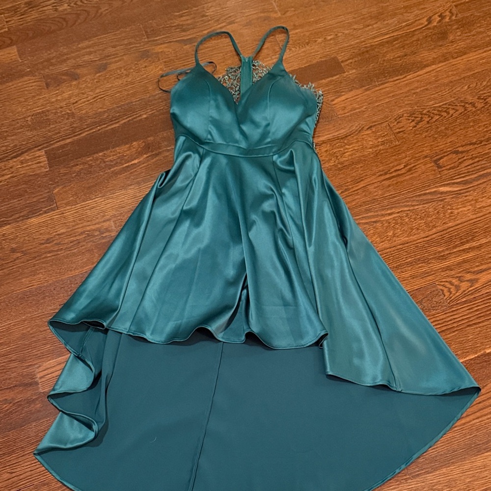 Green high low dress with) lace back